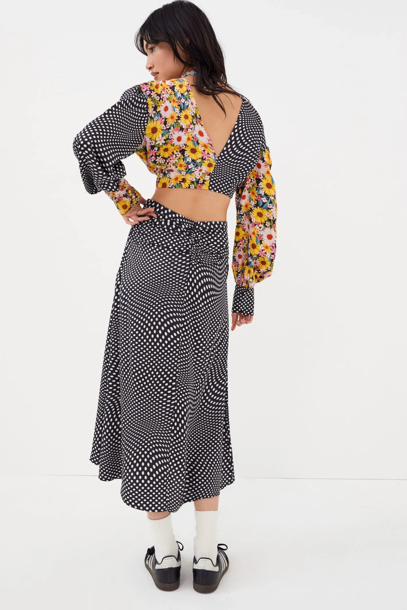 anya_crop_top_2.webp Woman For Love & Lemons Anya Crop Top