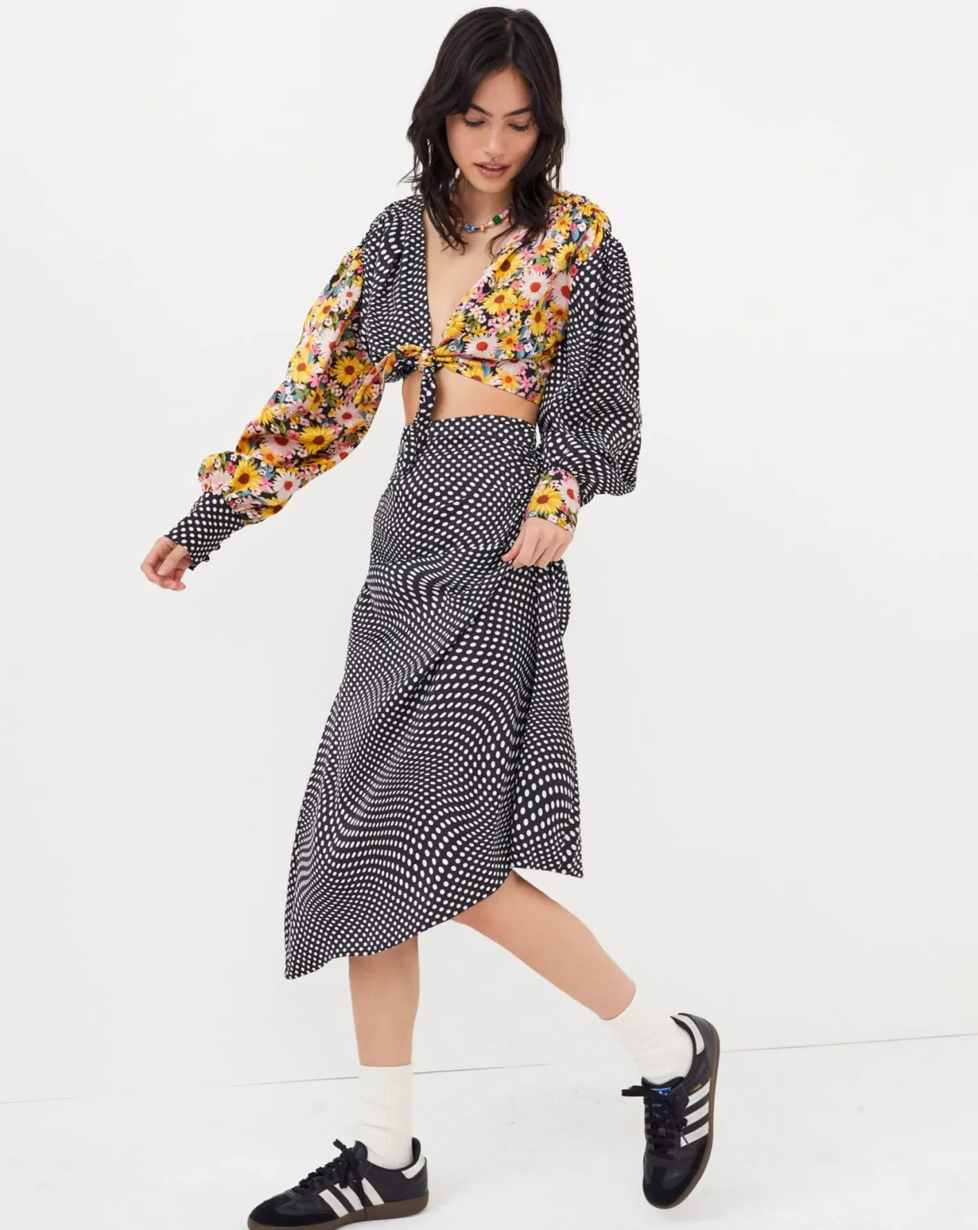 anya_crop_top_3.webp Woman For Love & Lemons Anya Crop Top