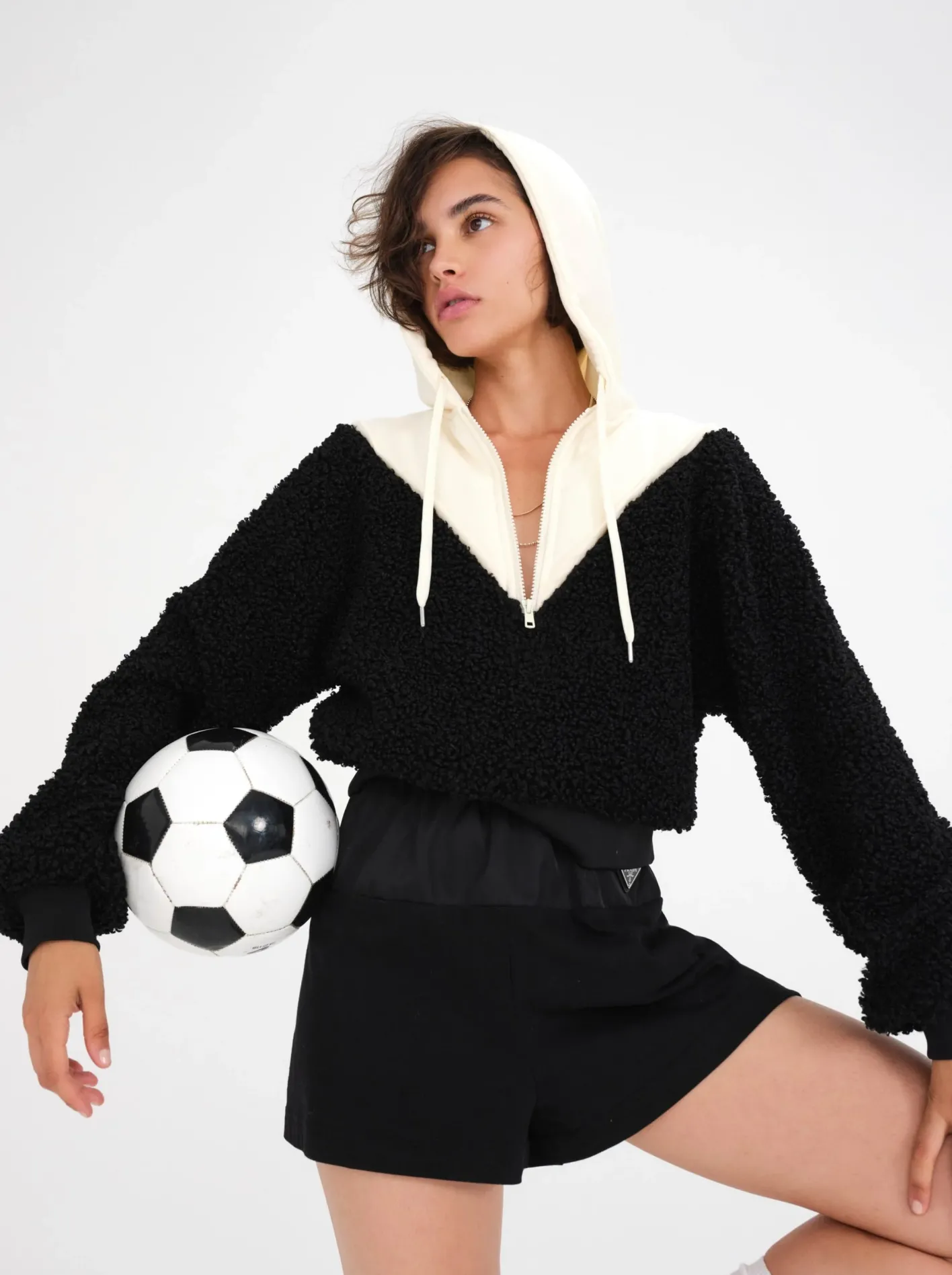 cozy_cropped_pullover_0-1.webp Woman For Love & Lemons Cozy Cropped Pullover