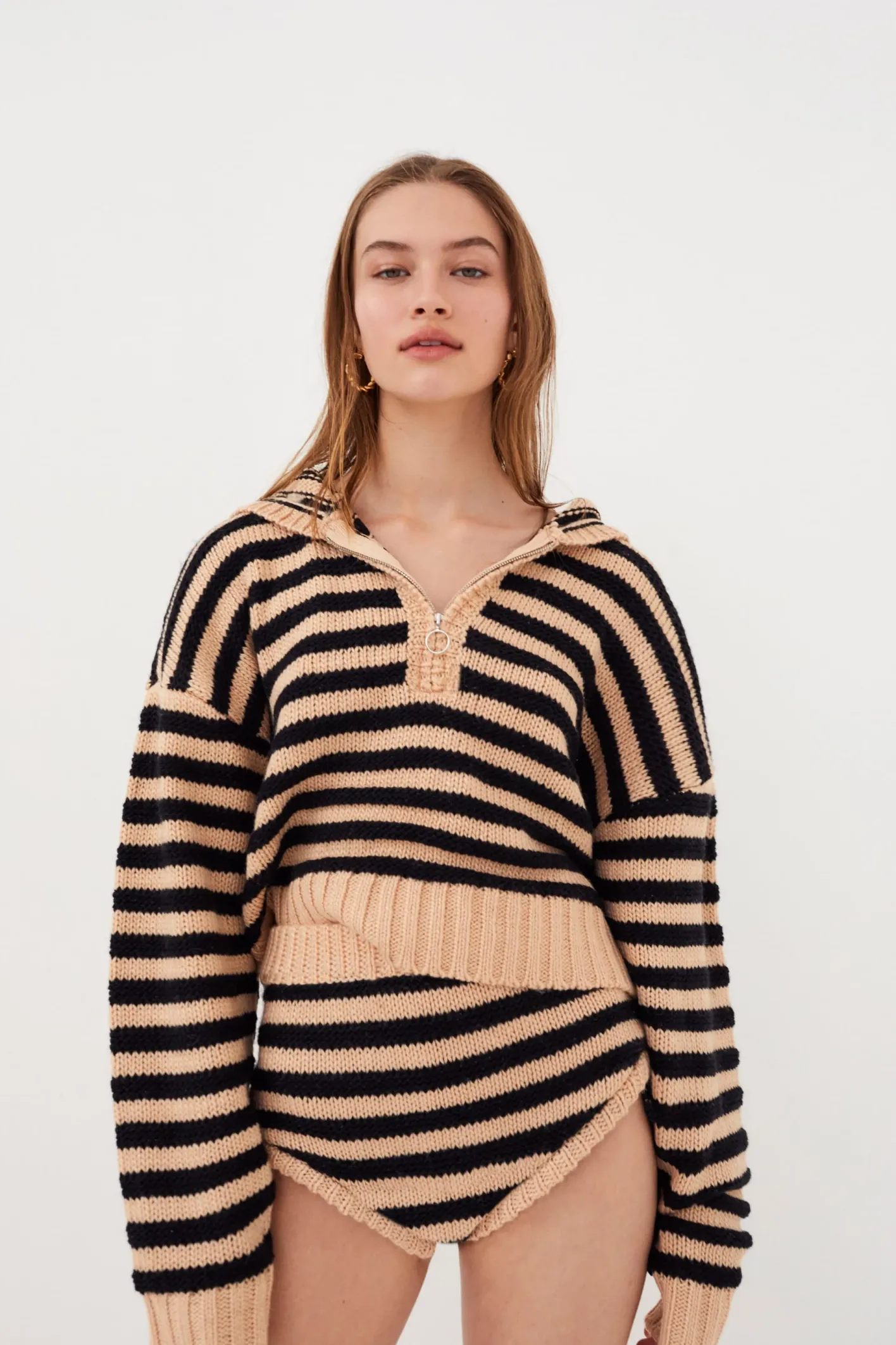 elyse_short_2.webp Woman For Love & Lemons Elyse Short