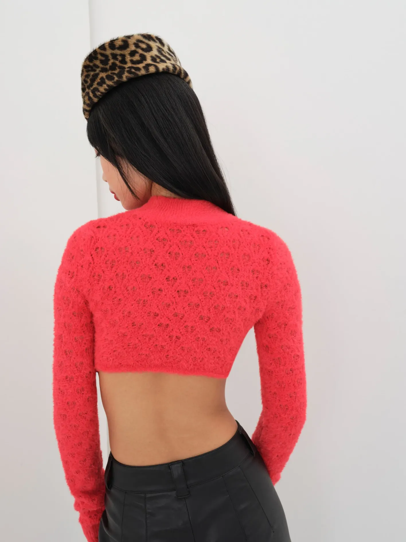 katana_cropped_sweater_2.webp Woman For Love & Lemons Katana Cropped Sweater