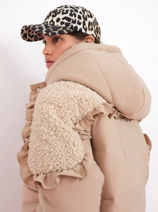 Woman For Love & Lemons Puffer Jacket With Ruffle Trim