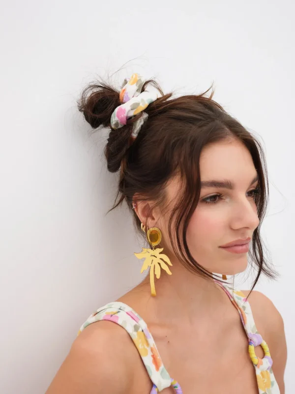 Woman For Love & Lemons Venetia Scrunchie