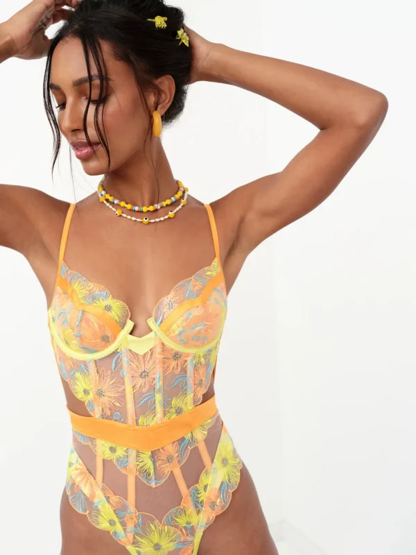 Woman For Love & Lemons Waterlily Embroidery Teddy